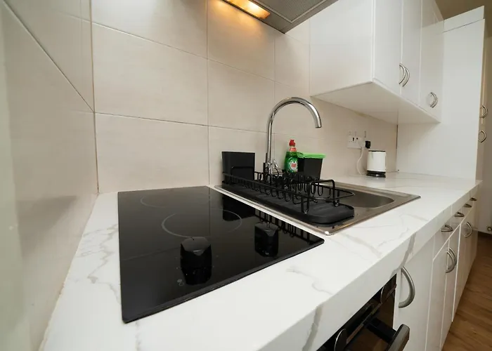 1 Bedroom Flat In Center * Нікосія