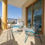 1 Bedroom Flat In Center Lejlighed *