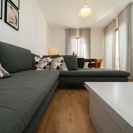 1 Bedroom Flat In Center * Nikósie