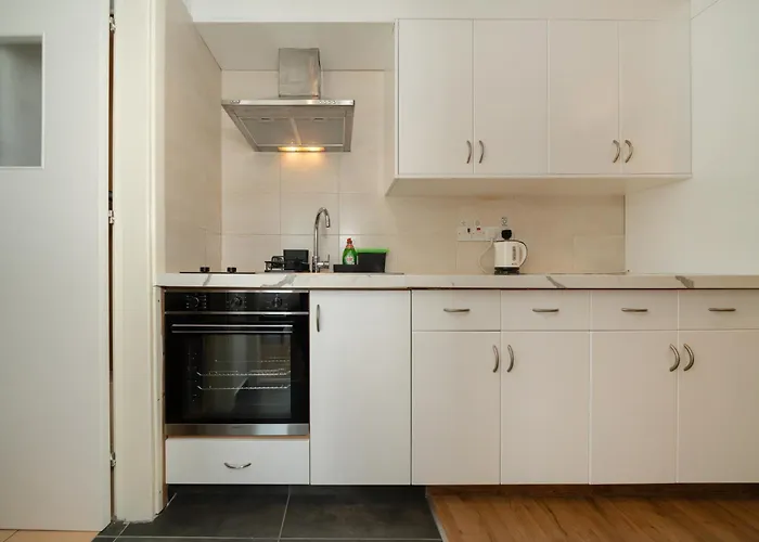 شقة 1 Bedroom Flat In Center *