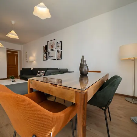 1 Bedroom Flat In Center * Nikósie